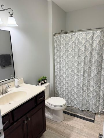 8033 Blake Boulevard, Newburgh, IN 47630