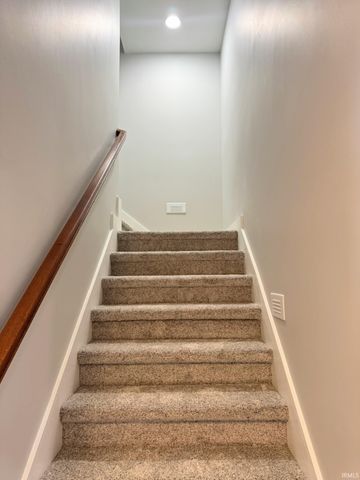 8033 Blake Boulevard, Newburgh, IN 47630