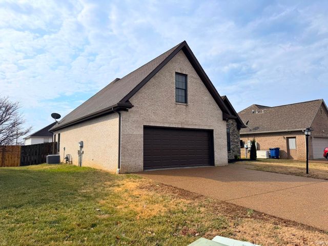 8033 Blake Boulevard, Newburgh, IN 47630