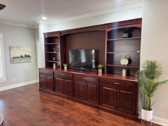 8033 Blake Boulevard, Newburgh, IN 47630