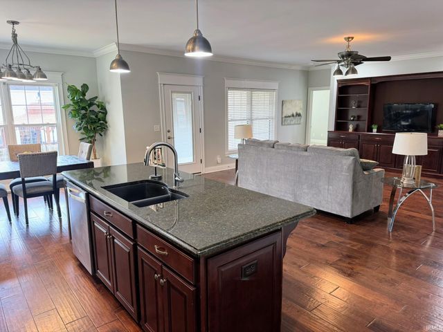 8033 Blake Boulevard, Newburgh, IN 47630