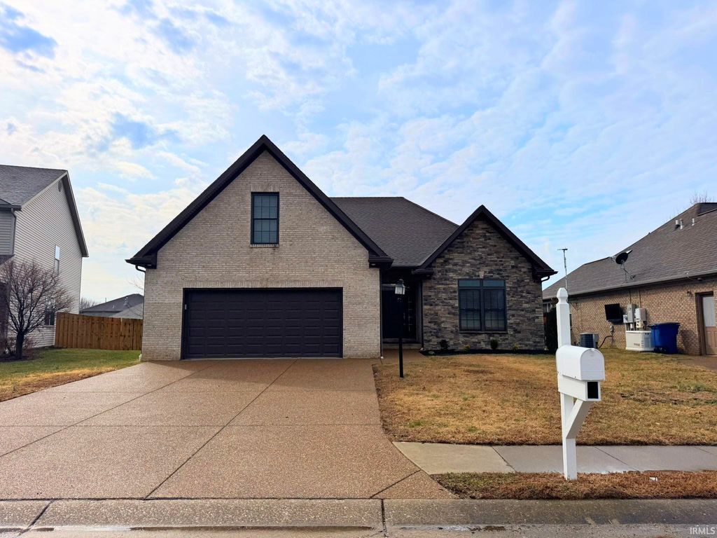 8033 Blake Boulevard, Newburgh, IN 47630