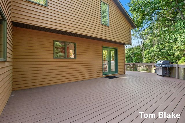 2335 Bluffton Avenue, Muskegon, MI 49441