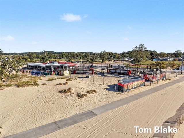 2335 Bluffton Avenue, Muskegon, MI 49441