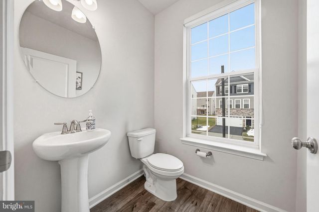 20 SISTERS FARMSTEAD RD, Mount Laurel, NJ 08054