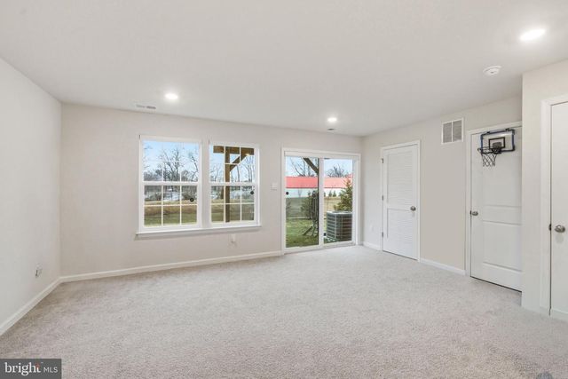 20 SISTERS FARMSTEAD RD, Mount Laurel, NJ 08054