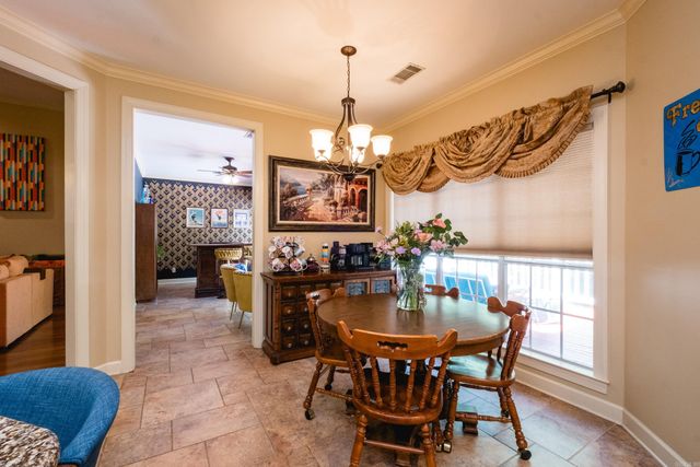 204 Fair Oaks Drive, Bryant, AR 72022