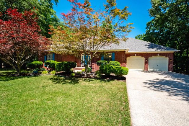 204 Fair Oaks Drive, Bryant, AR 72022