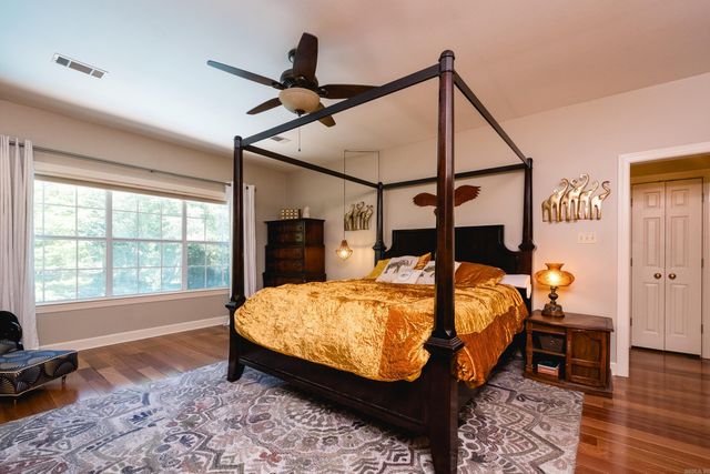 204 Fair Oaks Drive, Bryant, AR 72022