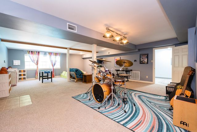 204 Fair Oaks Drive, Bryant, AR 72022