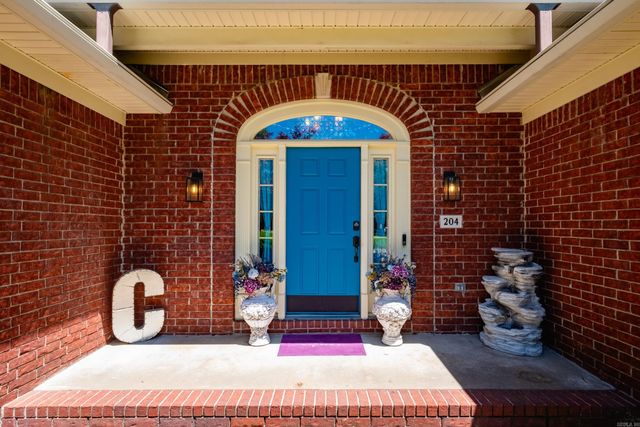 204 Fair Oaks Drive, Bryant, AR 72022