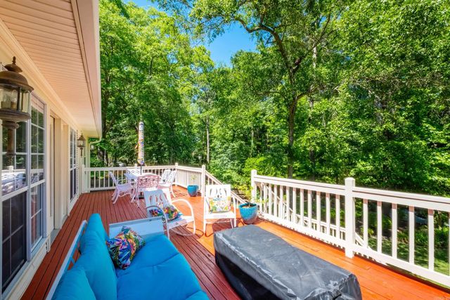 204 Fair Oaks Drive, Bryant, AR 72022