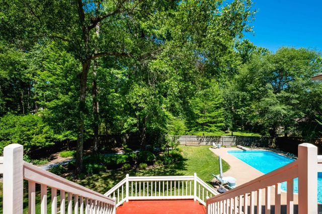 204 Fair Oaks Drive, Bryant, AR 72022