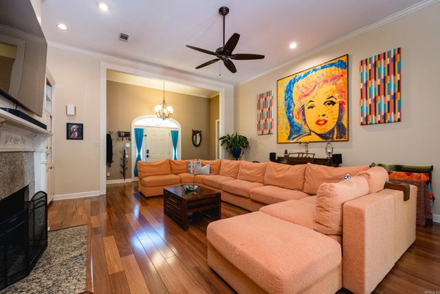 204 Fair Oaks Drive, Bryant, AR 72022