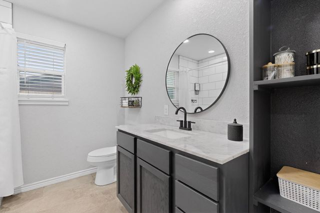 2013 Pebblecreek Drive, Cleburne, TX 76033