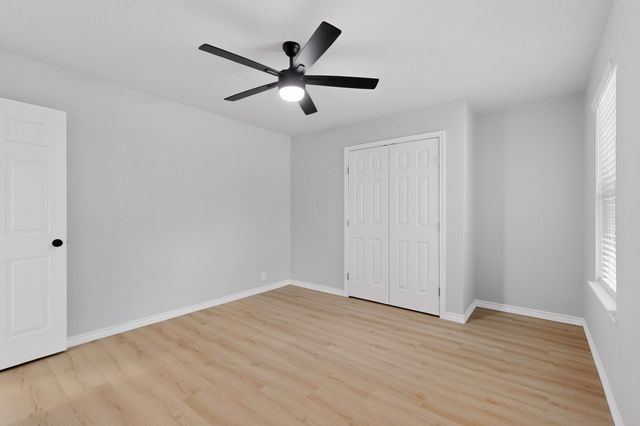 2013 Pebblecreek Drive, Cleburne, TX 76033