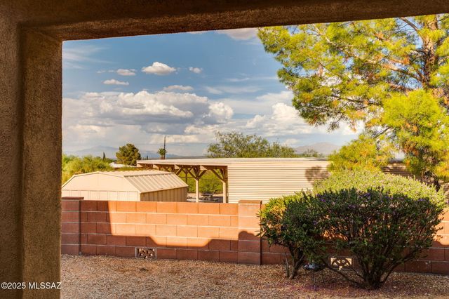1224 N Laramie Lane, Green Valley, AZ 85614