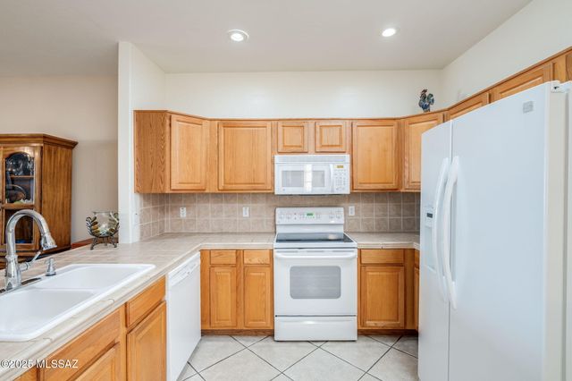 1224 N Laramie Lane, Green Valley, AZ 85614
