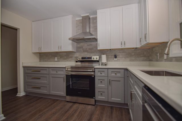 1133 Langdoc Street, Moncks Corner, SC 29461