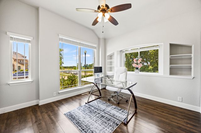 3253 Park Ridge Drive, Mesquite, TX 75181