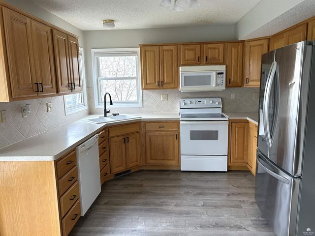 726 Whitetail Pass, Manhattan, KS 66503