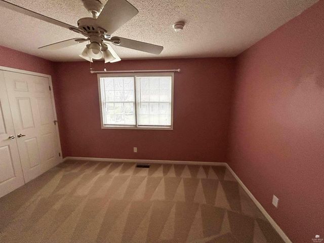 726 Whitetail Pass, Manhattan, KS 66503