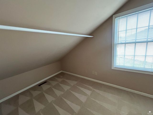 726 Whitetail Pass, Manhattan, KS 66503