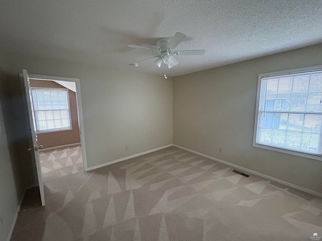 726 Whitetail Pass, Manhattan, KS 66503