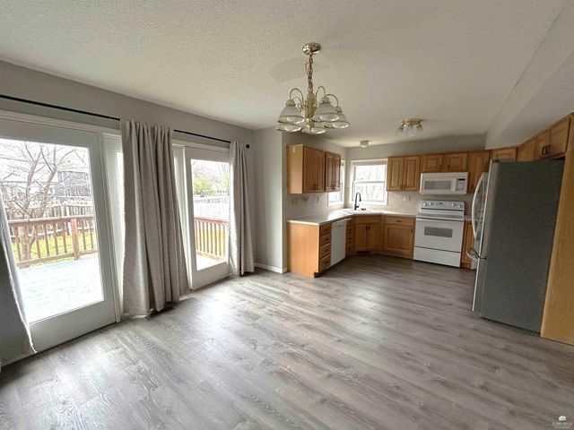 726 Whitetail Pass, Manhattan, KS 66503