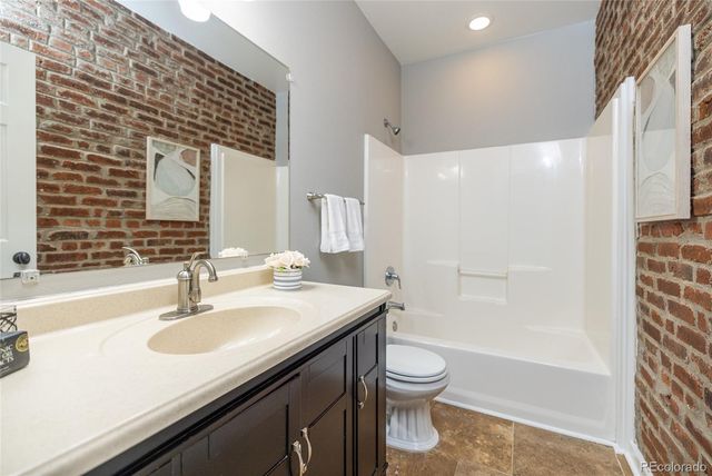 1640 N Downing Street 204, Denver, CO 80218