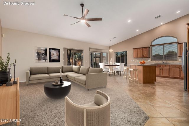 8220 W Mariposa Grande Lane, Peoria, AZ 85383
