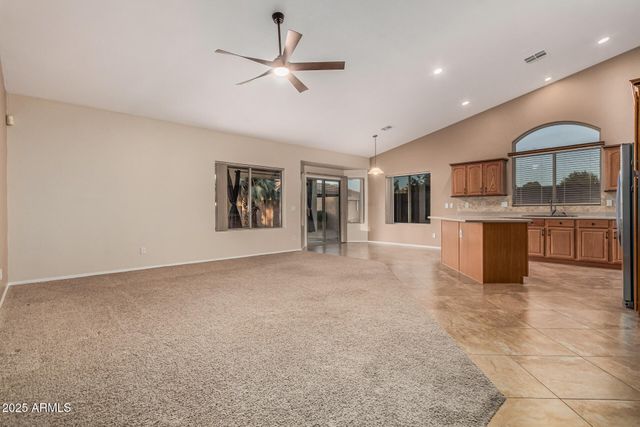 8220 W Mariposa Grande Lane, Peoria, AZ 85383