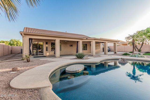 8220 W Mariposa Grande Lane, Peoria, AZ 85383