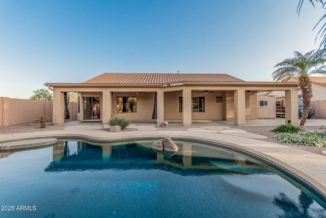 8220 W Mariposa Grande Lane, Peoria, AZ 85383