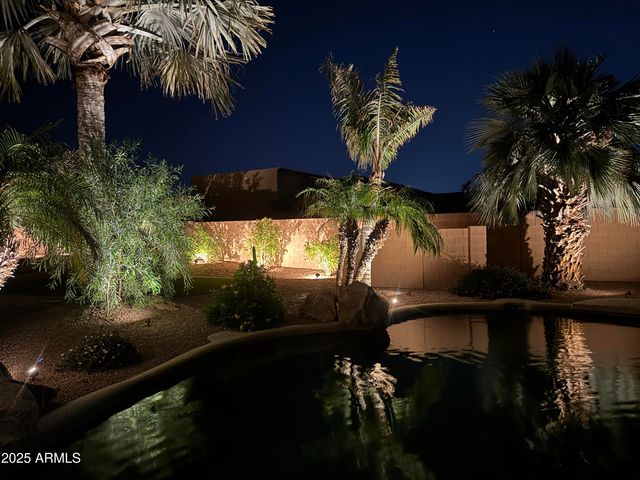 8220 W Mariposa Grande Lane, Peoria, AZ 85383