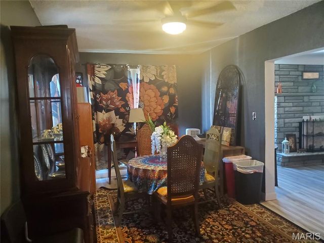 861 Pershing Street, East St Louis, IL 62203