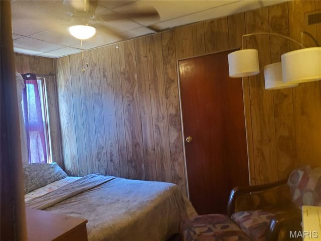 861 Pershing Street, East St Louis, IL 62203
