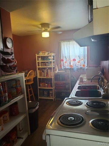 861 Pershing Street, East St Louis, IL 62203