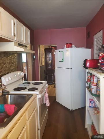 861 Pershing Street, East St Louis, IL 62203