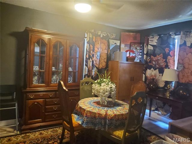 861 Pershing Street, East St Louis, IL 62203