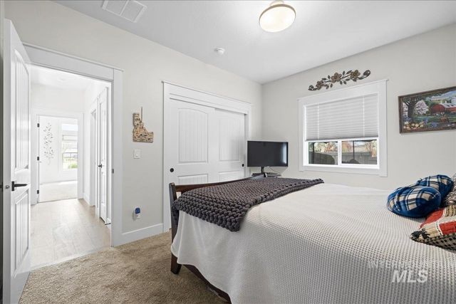 3300 E Levin Dr, Meridian, ID 83642