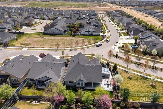 3300 E Levin Dr, Meridian, ID 83642