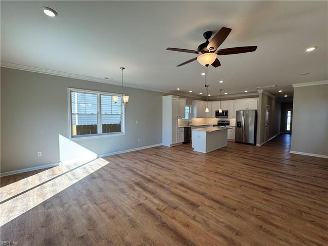 741 N Back River RD B, Hampton, VA 23669