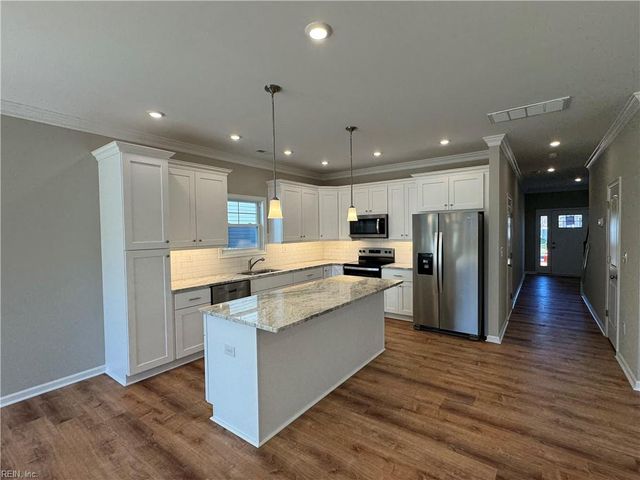 741 N Back River RD B, Hampton, VA 23669