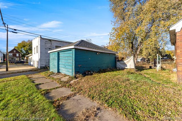 64 E Cicotte Street, River Rouge, MI 48218