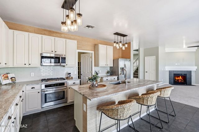 5752 W King Snake Drive, Tucson, AZ 85742