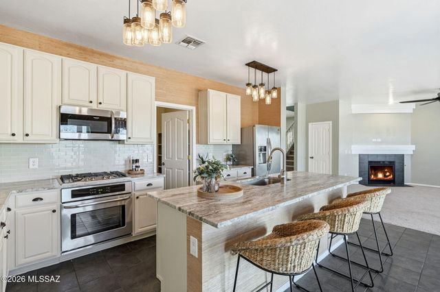 5752 W King Snake Drive, Tucson, AZ 85742