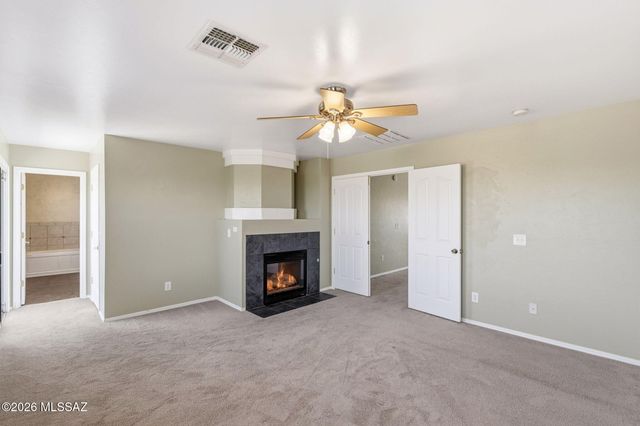 5752 W King Snake Drive, Tucson, AZ 85742