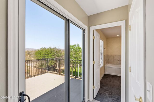 5752 W King Snake Drive, Tucson, AZ 85742