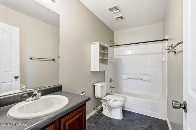 5752 W King Snake Drive, Tucson, AZ 85742